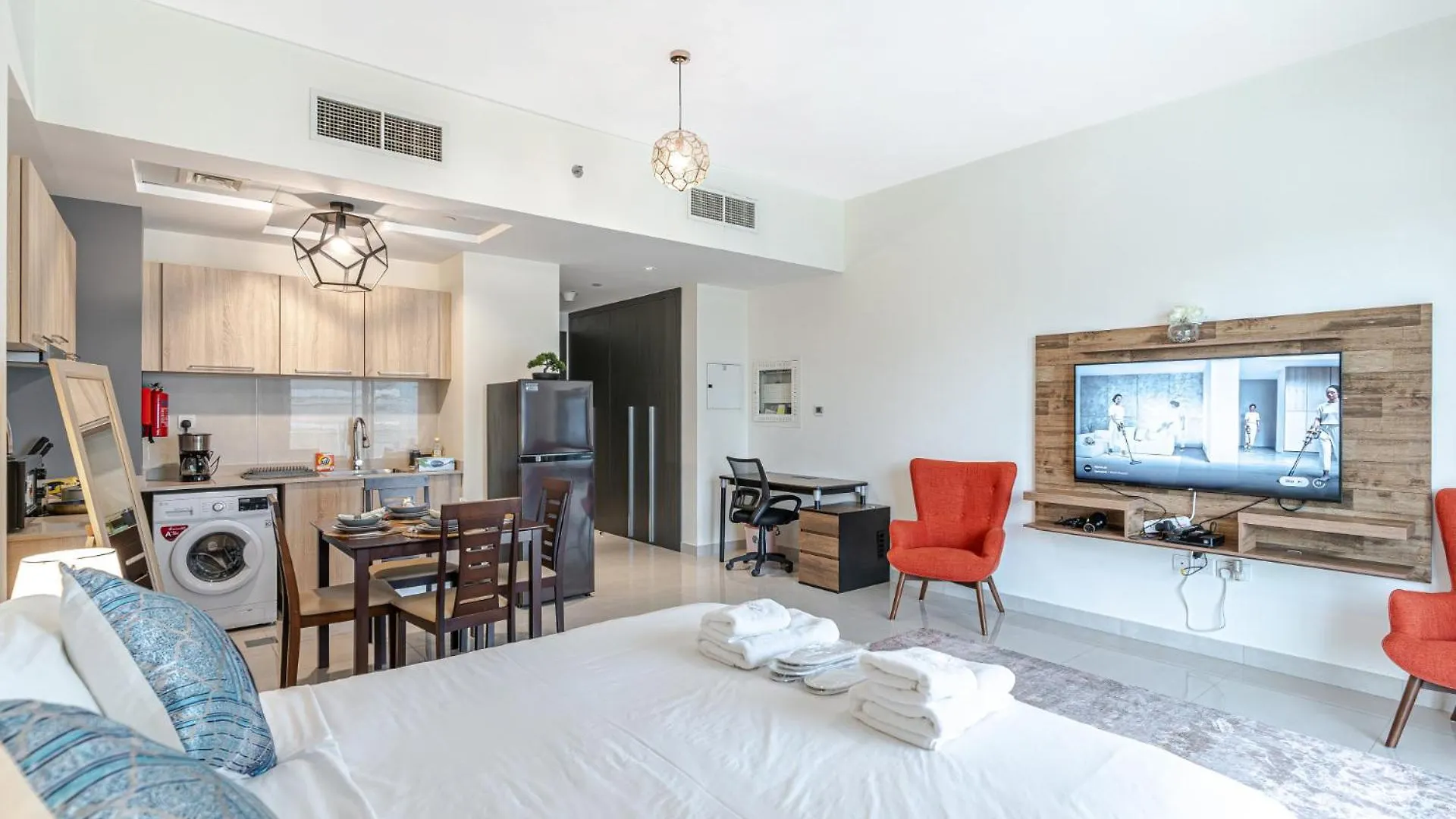 Spacious Studio I City Skyline View I Sleeps 3 Dubai United Arab Emirates