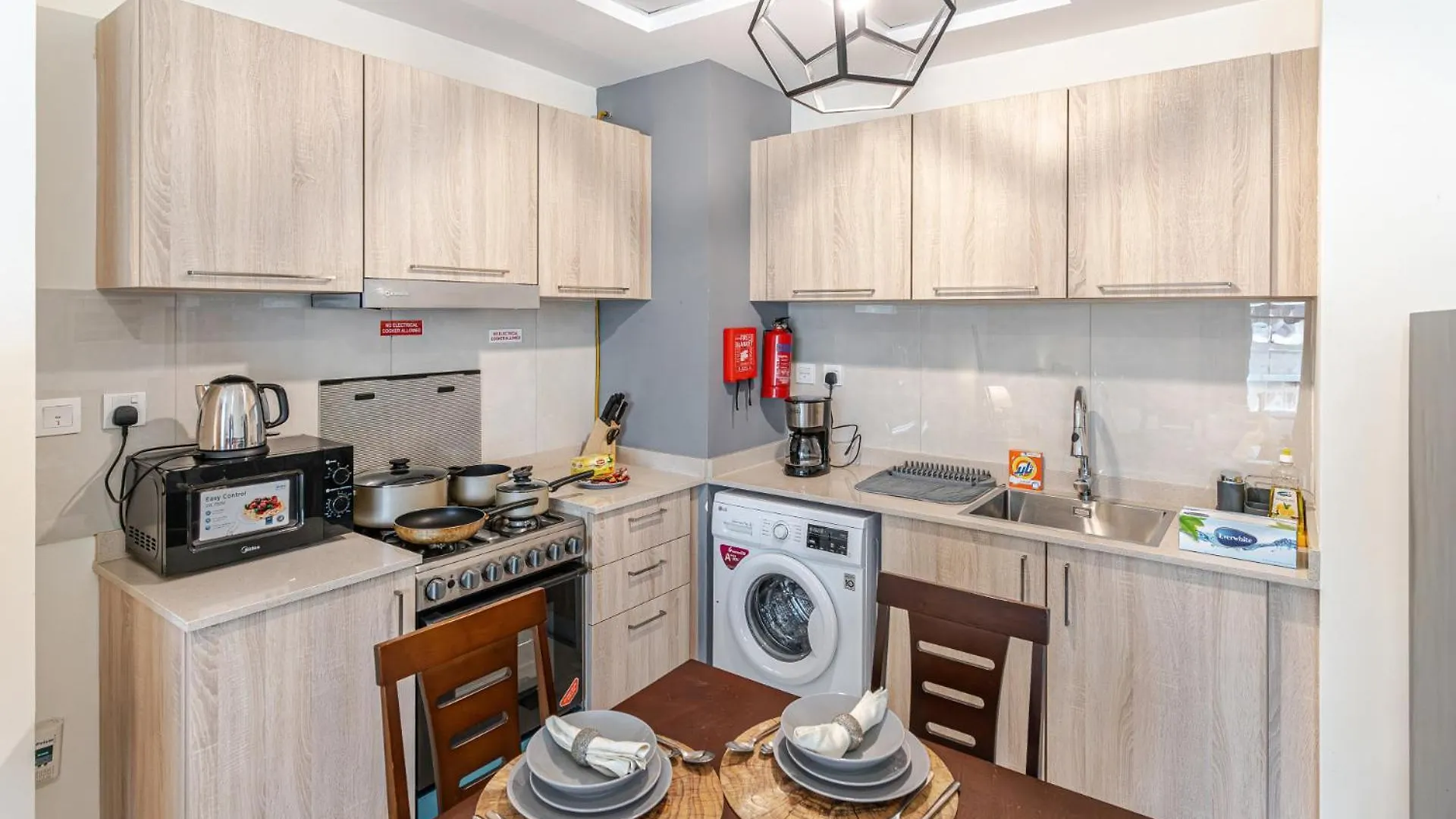 Spacious Studio I City Skyline View I Sleeps 3 Dubaj 0*,  Zjednoczone Emiraty Arabskie